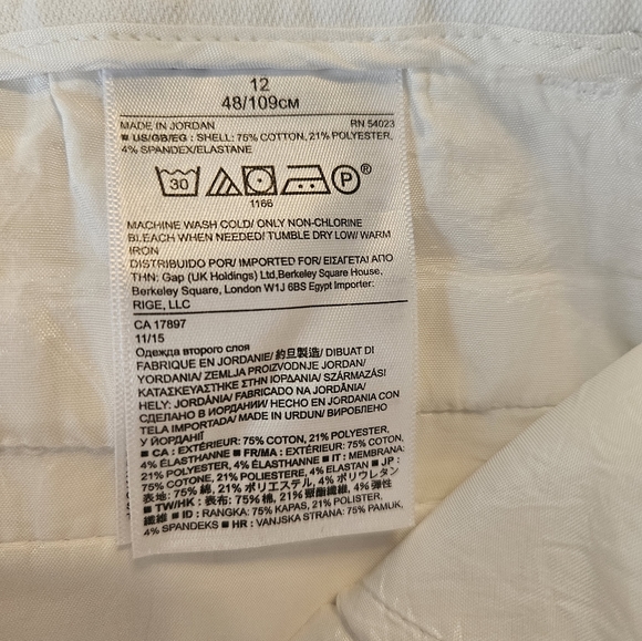 Banana Republic White Flat Front Shorts Size 12 with 4.5 Inch Inseam - Picture 4 of 4